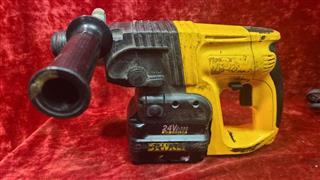 DEWALT DW004